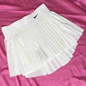 SOLD ON DEPOP - NWT✨Nike Pleated Tennis Skirt✨